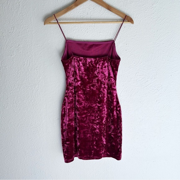 Urban Outfitters Urban Renewal Remnants Crushed Velvet Dress Raspberry Medium - Picture 3 of 5